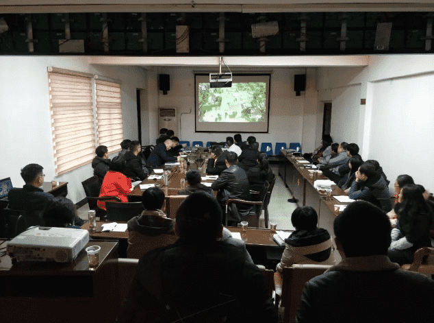 市城投集团公司组织收看《一抓到底正风纪—秦岭违建别墅整治始末》警示教育新闻专题片