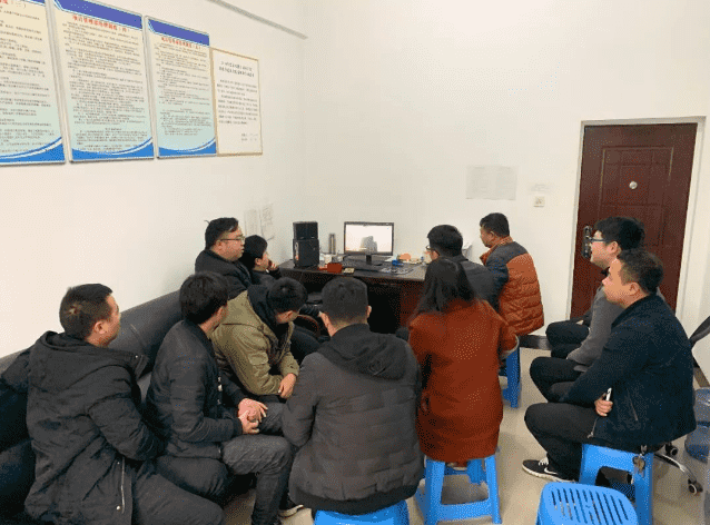 市城投集团公司组织收看《一抓到底正风纪—秦岭违建别墅整治始末》警示教育新闻专题片